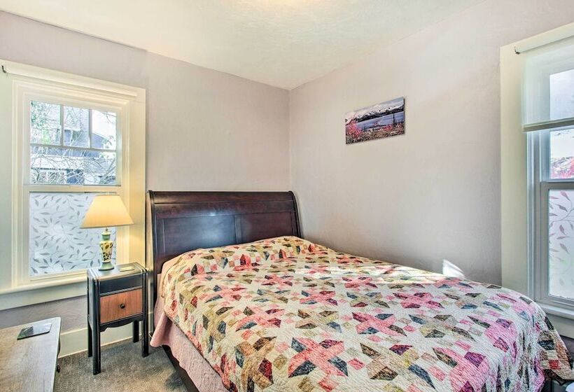 Charming Eugene Vacation Home: 1 Mi To Dtwn!