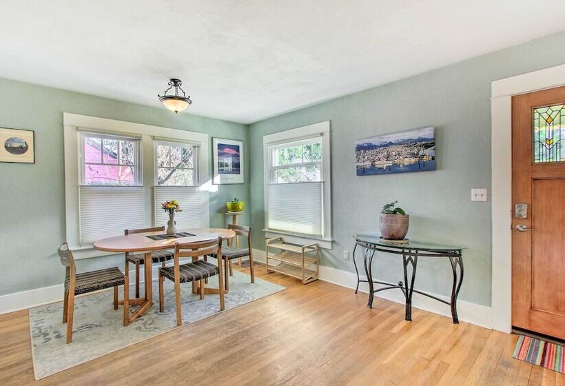 Charming Eugene Vacation Home: 1 Mi To Dtwn!