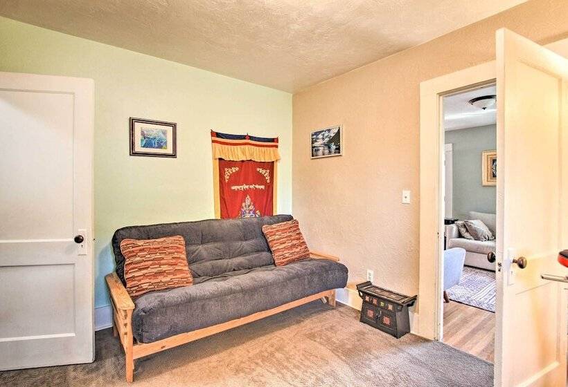 Charming Eugene Vacation Home: 1 Mi To Dtwn!