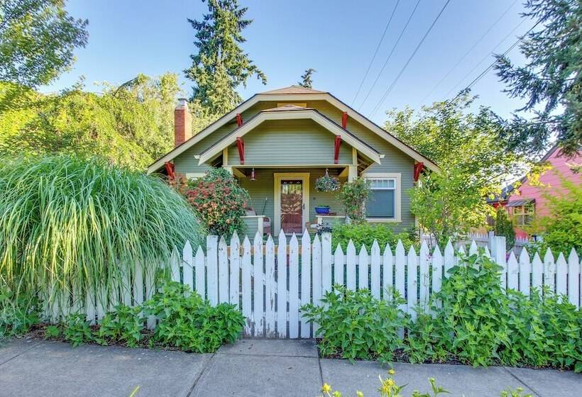 Charming Eugene Vacation Home: 1 Mi To Dtwn!