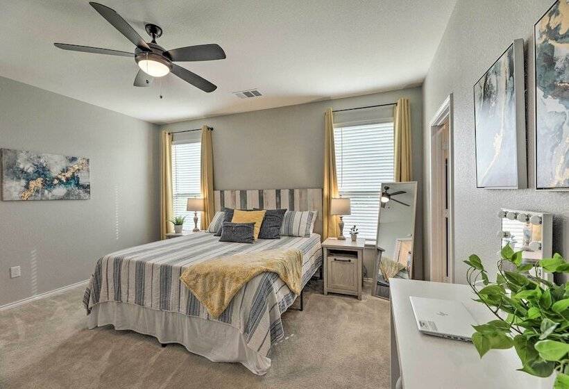 Charming Home Near Austin W/ Grill & Porch!