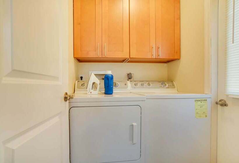 Charming Home W/ Patio Near Vanderbilt Beach