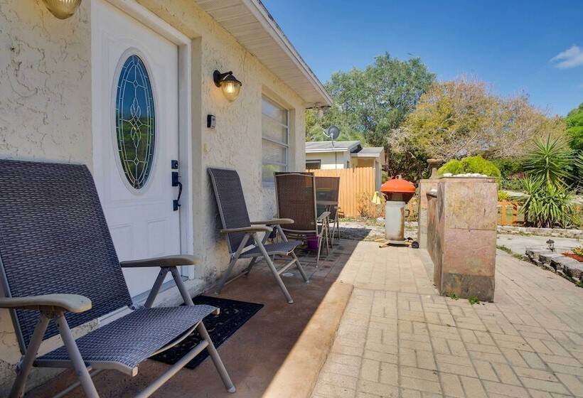 Charming Home W/ Patio Near Vanderbilt Beach
