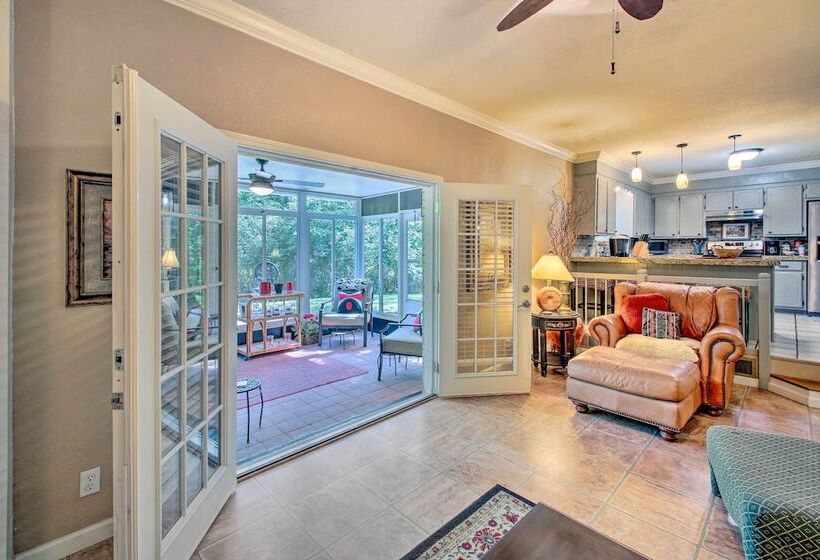 Sunroom & Yard: Charming Hot Springs Home!