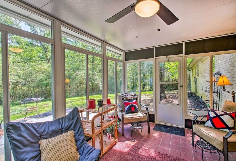 Sunroom & Yard: Charming Hot Springs Home!