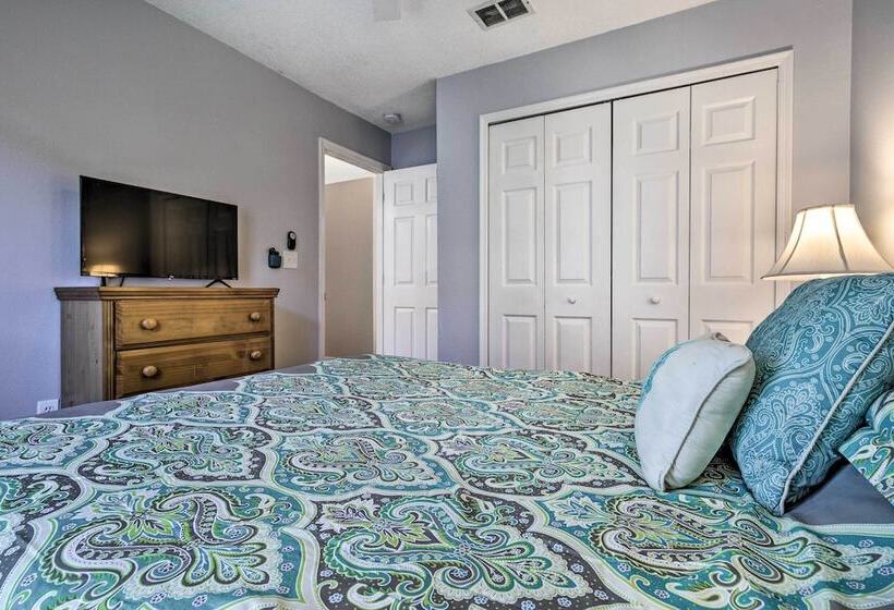 Charming Kissimmee Retreat W/ Pool & Lanai!