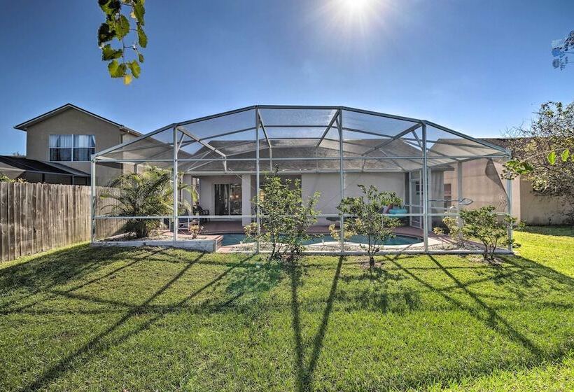 Charming Kissimmee Retreat W/ Pool & Lanai!