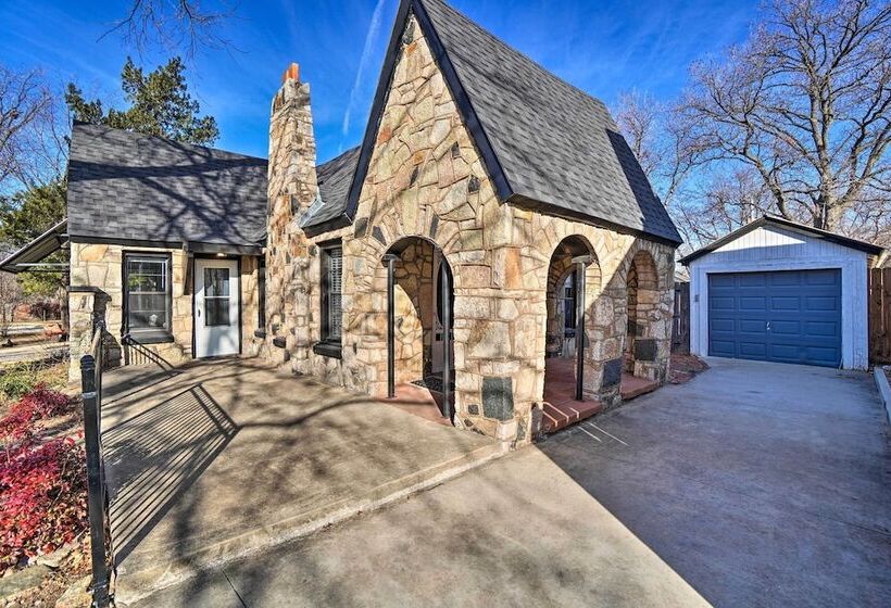 Lawton Home ~ 5 Mi To Fort Sill!