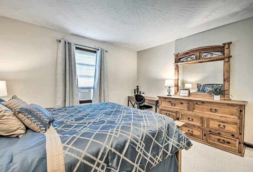 Charming Lewisburg Home W/ Hot Tub & Games!