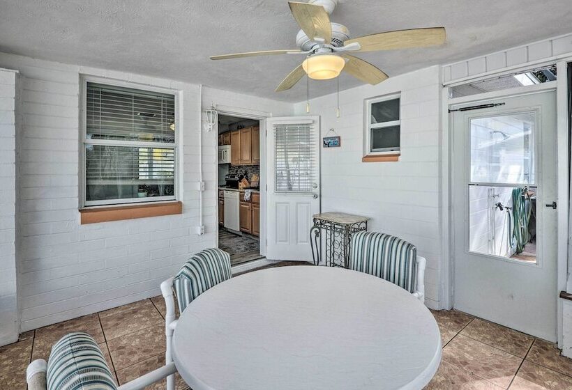 Ormond Beach Home W/ Screened Porch, Walk To Shore