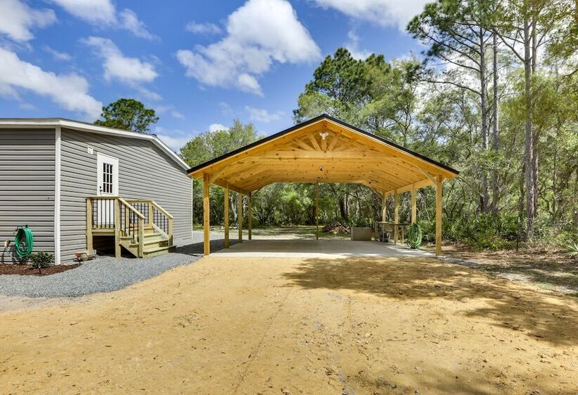 Charming Perry Home ~ 2 Mi To The Gulf!
