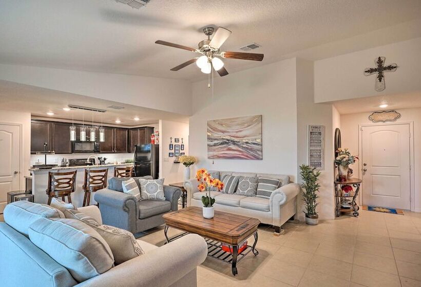 Charming Poinciana House W/ Patio: 30 Mi To Disney