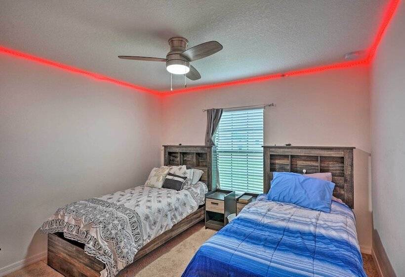 Charming Poinciana House W/ Patio: 30 Mi To Disney