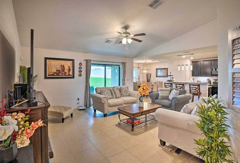 Charming Poinciana House W/ Patio: 30 Mi To Disney