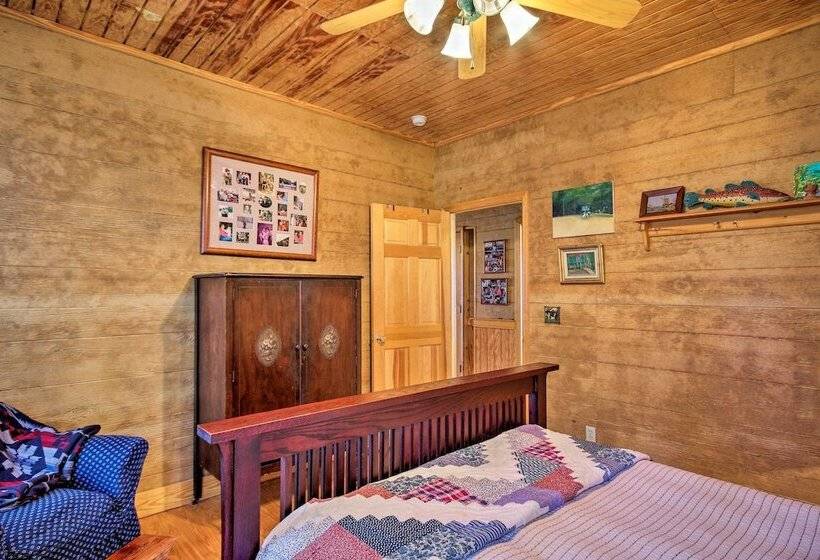 Charming Waterfront Ridgeway Cabin W/ Dock!