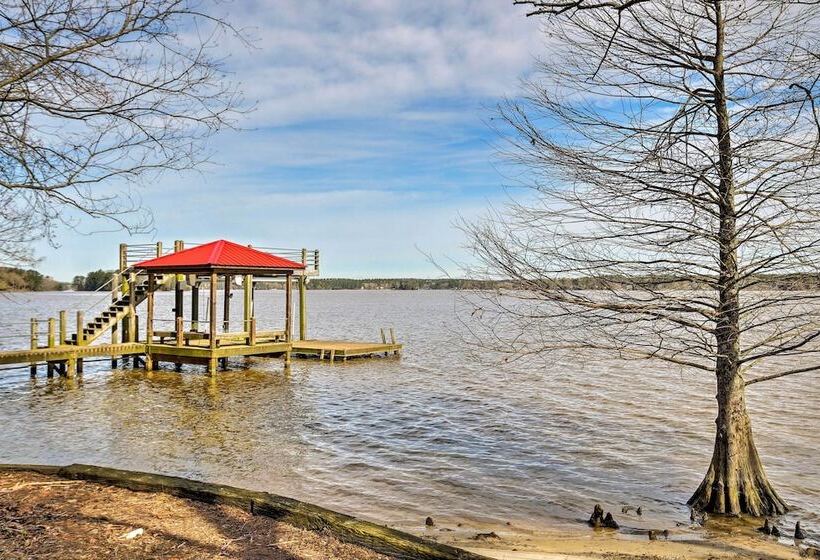 Charming Waterfront Ridgeway Cabin W/ Dock!