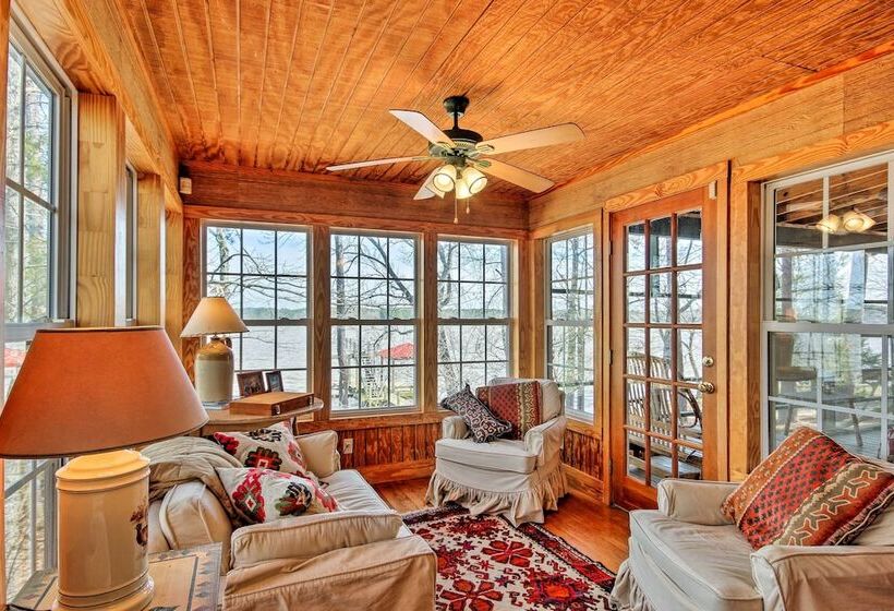 Charming Waterfront Ridgeway Cabin W/ Dock!