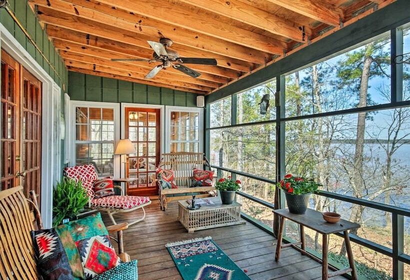 Charming Waterfront Ridgeway Cabin W/ Dock!