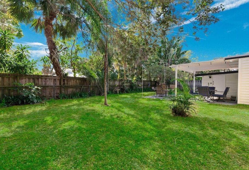 4 Mi To Dtwn: Jensen Beach Cottage