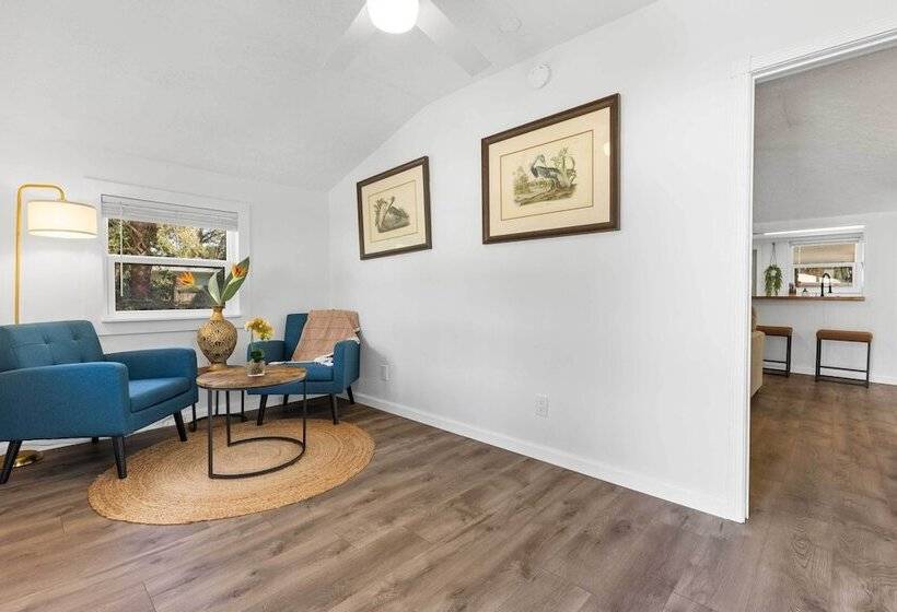 4 Mi To Dtwn: Jensen Beach Cottage