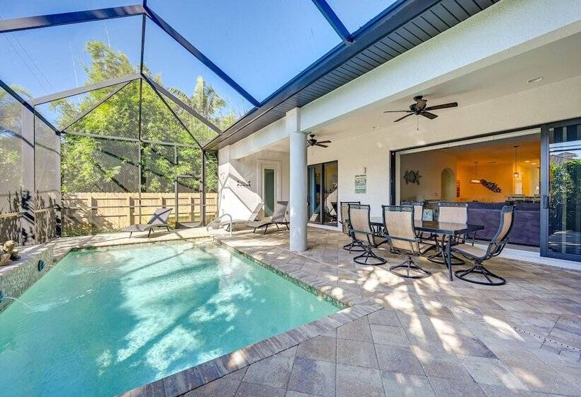 Chic Naples Retreat W/ Private Heated Pool & Lanai