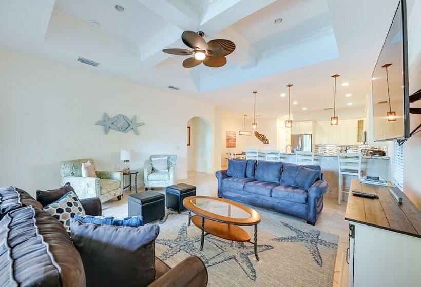 Chic Naples Retreat W/ Private Heated Pool & Lanai