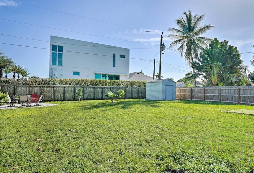 Coastal Bonita Shores Holiday Home Near Beach!