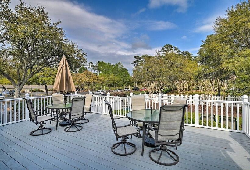 Cottage W/ Deck & Pool Access ~ 6 Mi To Beach