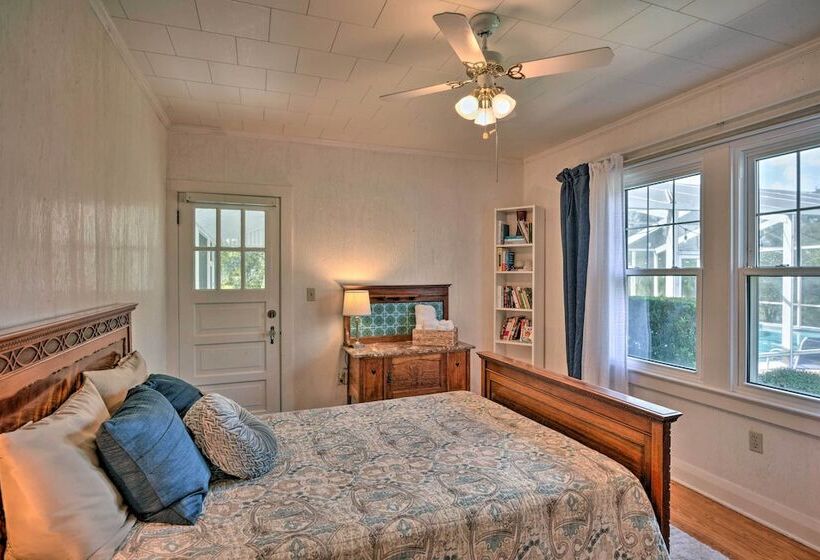 Cottage W/ Private Pool   Walk To Lake Wales!