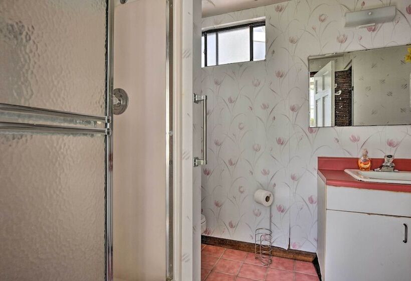 Cottage W/ Private Pool   Walk To Lake Wales!