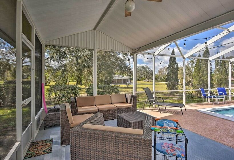 Cottage W/ Private Pool   Walk To Lake Wales!