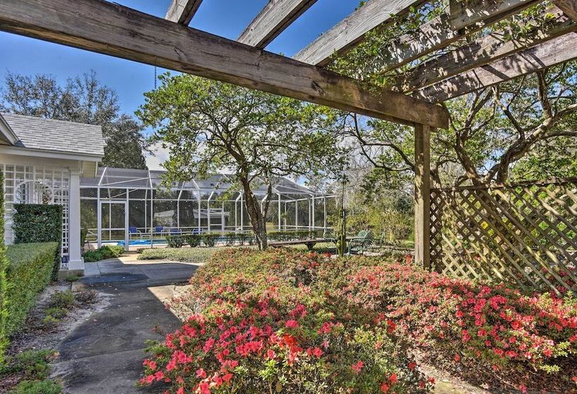 Cottage W/ Private Pool   Walk To Lake Wales!