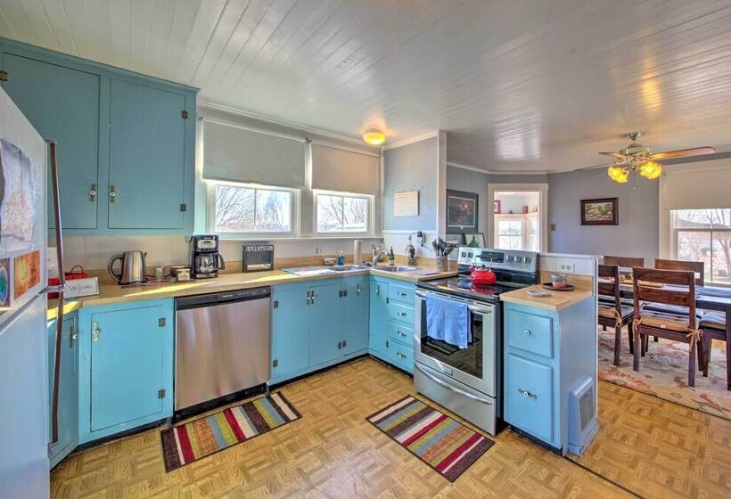 Cozy Augusta Home W/ Porch: Walk To Katy Trail!