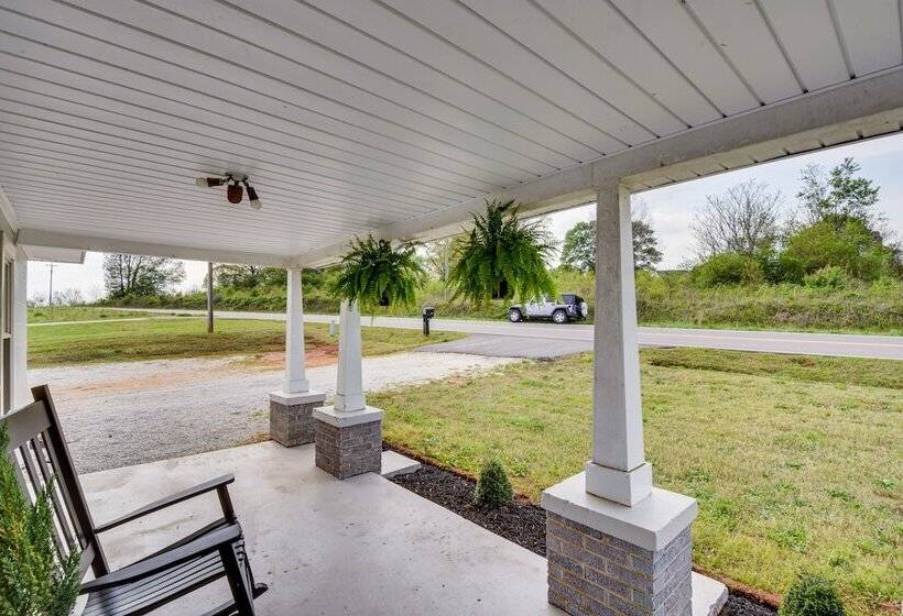 Cozy Fair Play Home W/ Deck 4 Mi To Lake Hartwell!