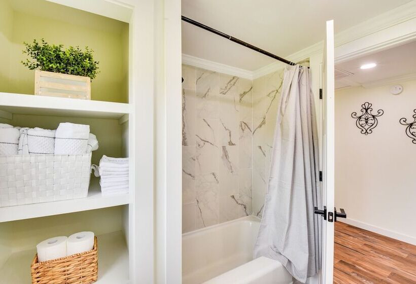 Cozy Fair Play Home W/ Deck 4 Mi To Lake Hartwell!