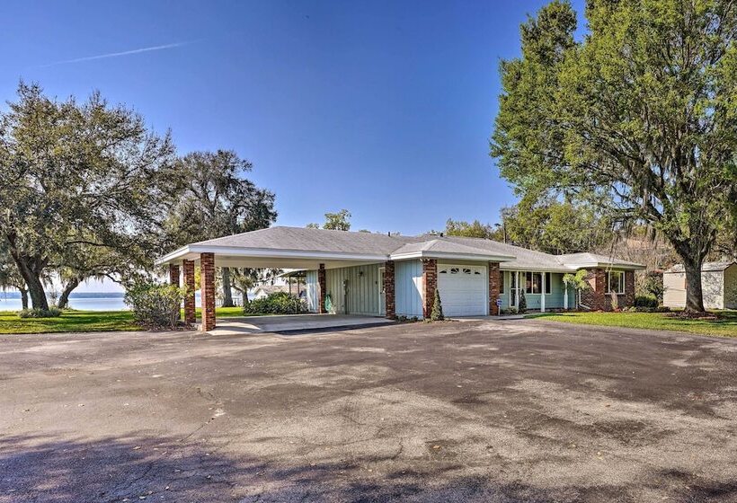 Cozy Frostproof Escape W/ Private Hot Tub!