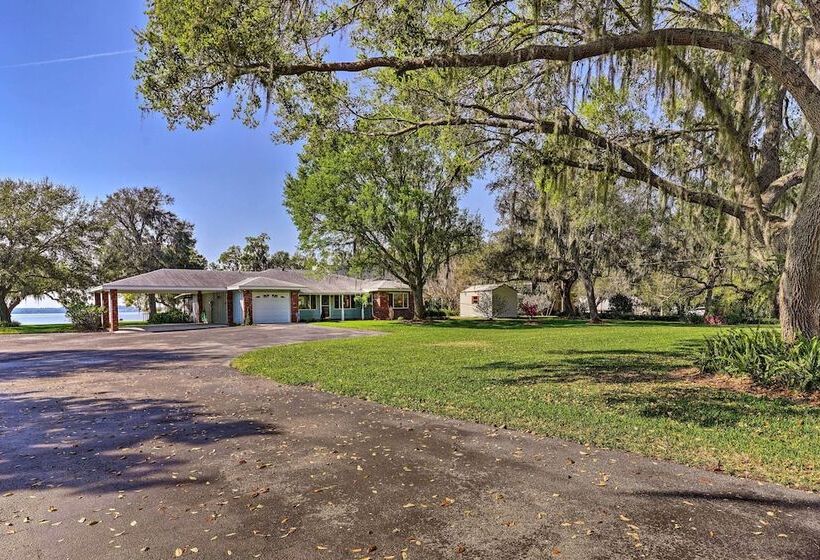 Cozy Frostproof Escape W/ Private Hot Tub!