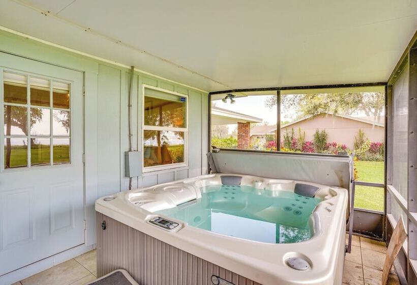 Cozy Frostproof Escape W/ Private Hot Tub!
