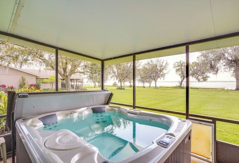 Cozy Frostproof Escape W/ Private Hot Tub!