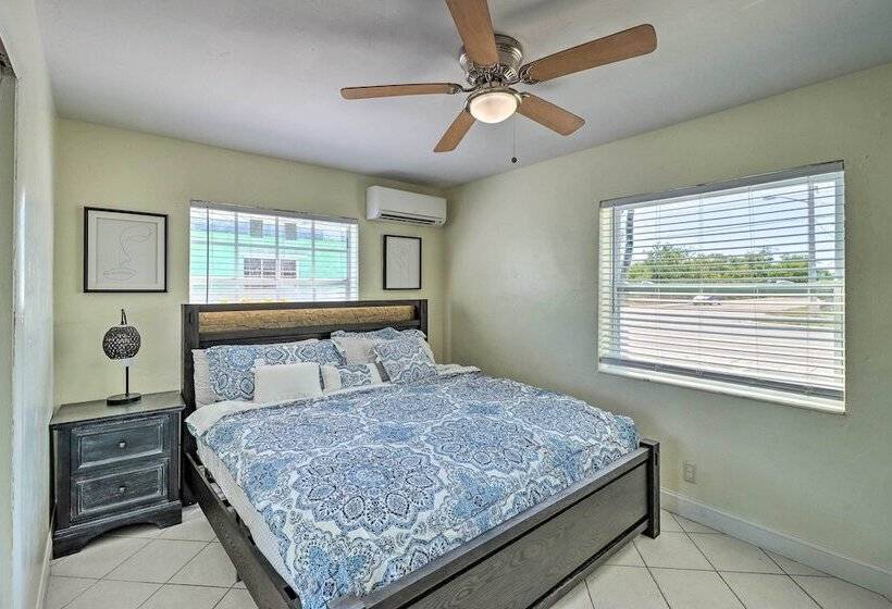 Cozy Key West Beach Cottage: Walk To Beaches!