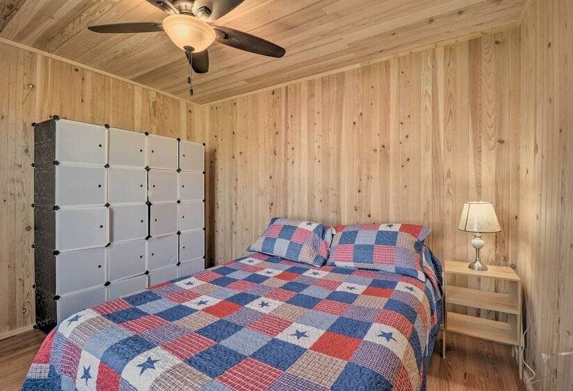 Cozy Lesterville Home Near Parks & Forests!