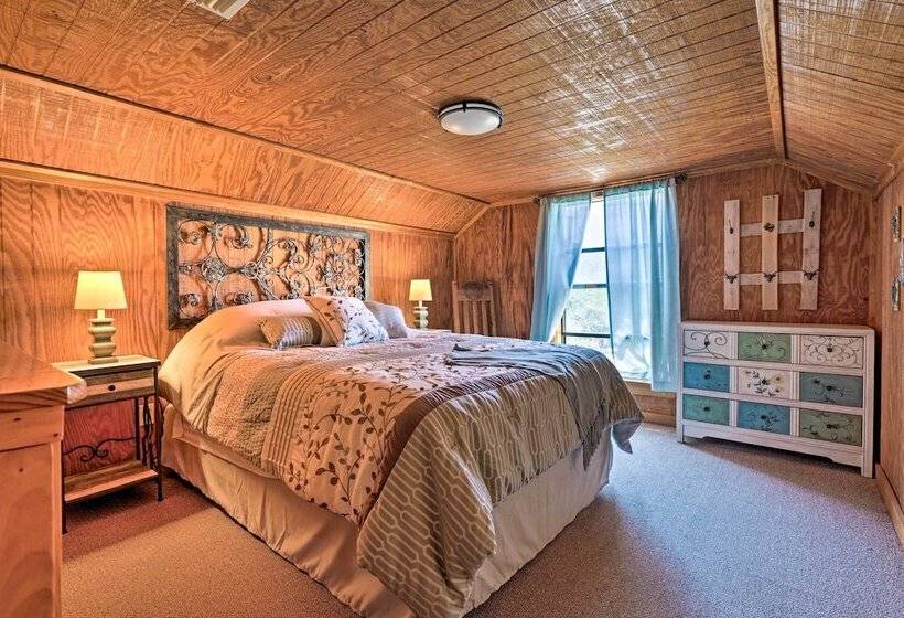 Cozy Medina Cottages W/ Patio & Mountain Views!