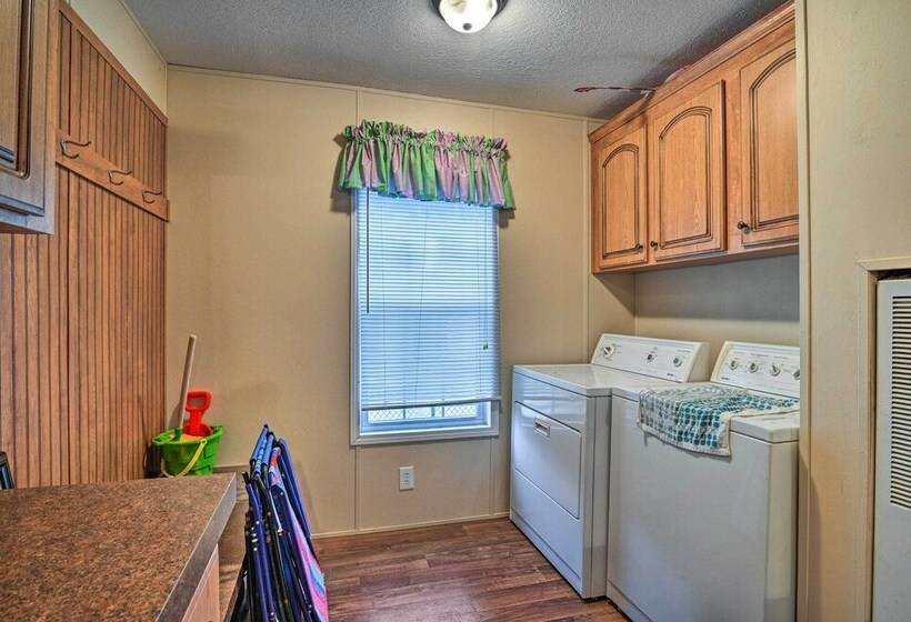 Cozy Murrells Inlet Home ~ 3/4 Mi To Beach!