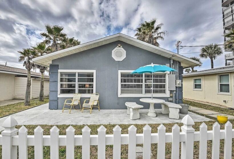 Cozy Ormond Beach Bungalow: Steps To The Sand