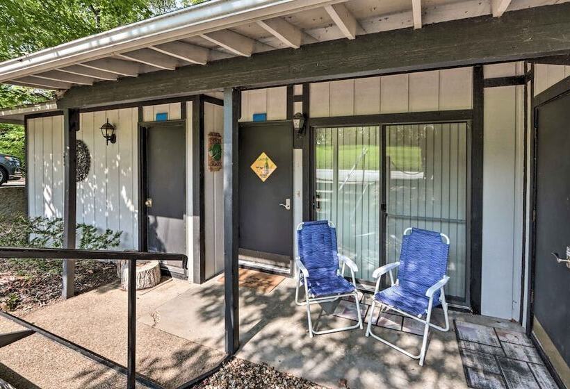 Cozy Osage Beach Cottage Near Margaritaville!