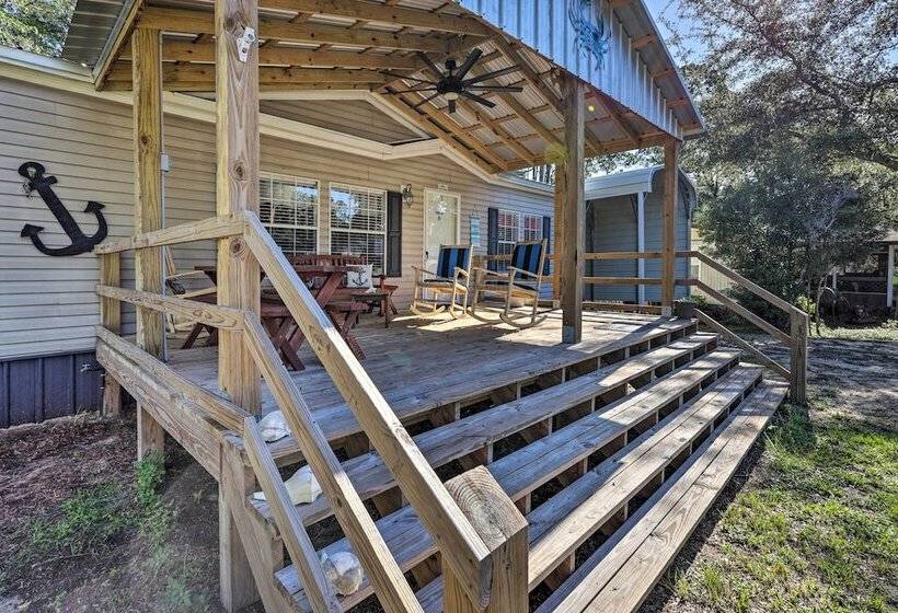 Cozy Steinhatchee House W/ Fire Pit & Grill!