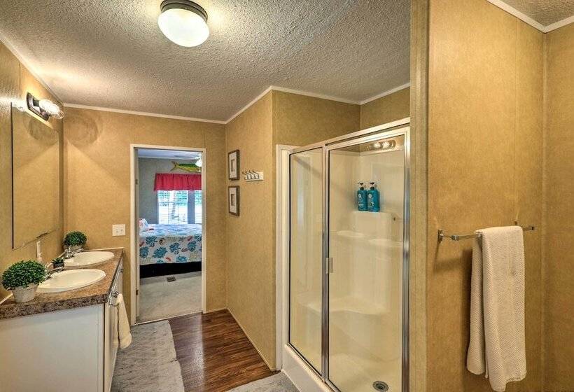 Cozy Steinhatchee House W/ Fire Pit & Grill!