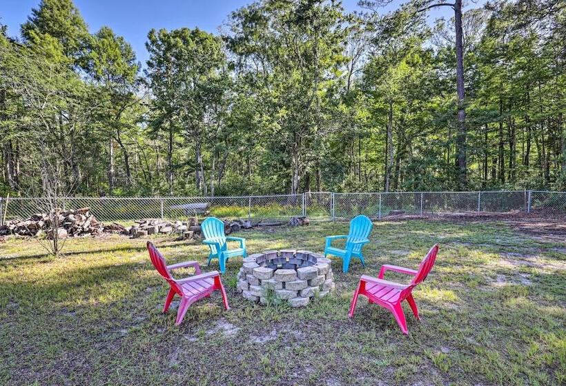 Cozy Steinhatchee House W/ Fire Pit & Grill!