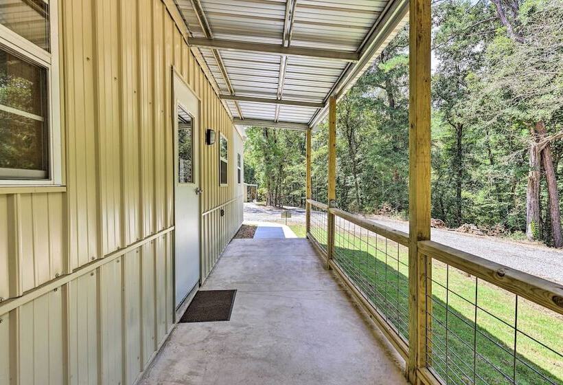 Creekside Cabin Retreat W/ Community Fire Pit