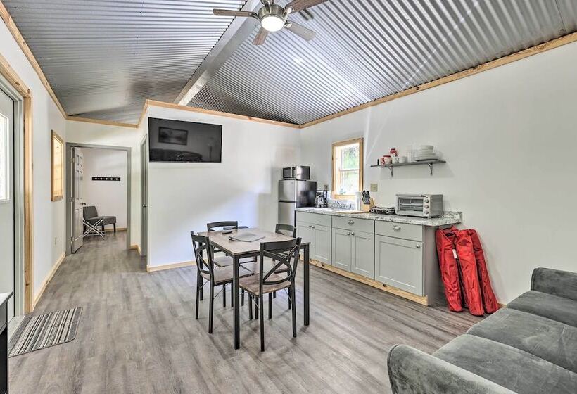 Creekside Cabin Retreat W/ Community Fire Pit